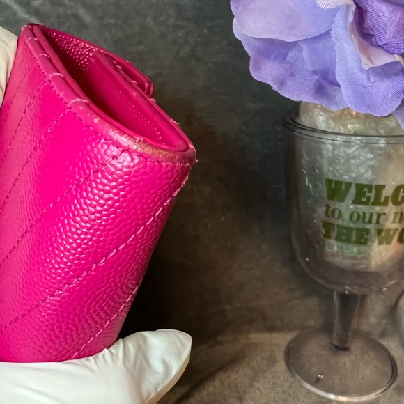 YSL Quilted Envelope Wallet - Picture 11 of 16